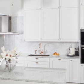 Kjøkken benkeplate i marmor Carrara C
