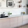 Kitchen worktop and backsplash made of ceramic material Touche Blanco
